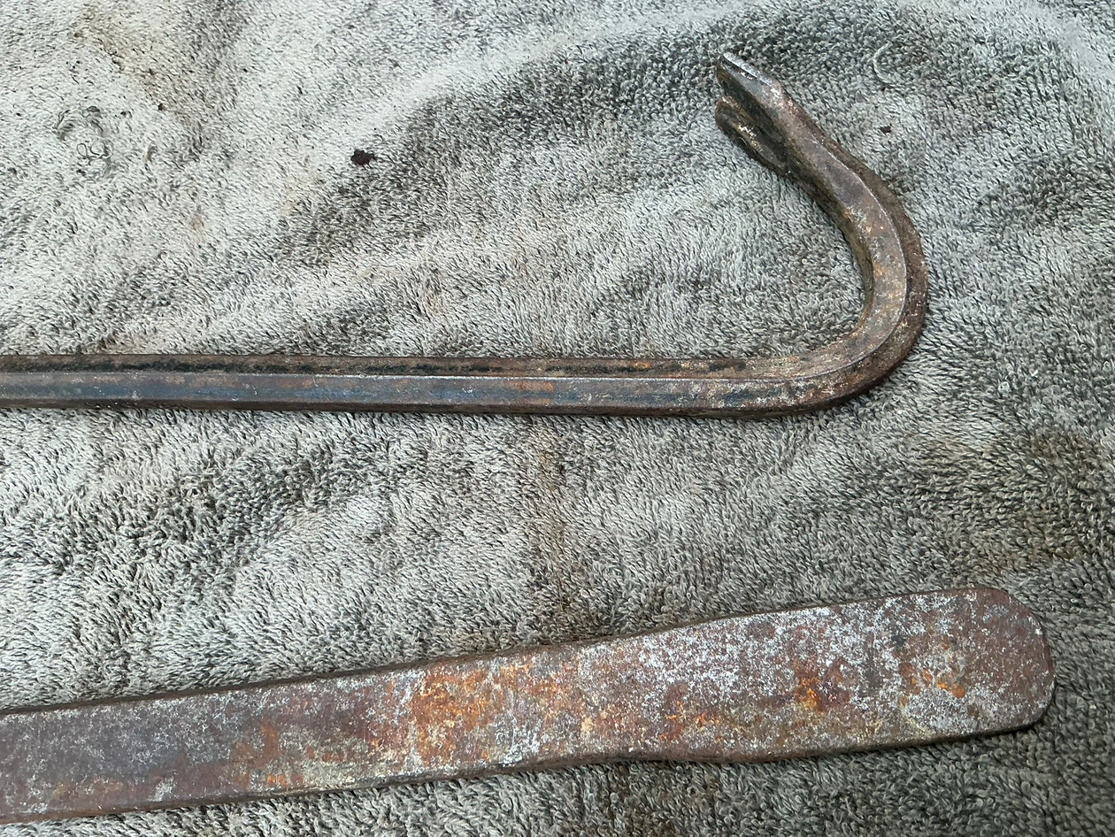 2 Vintage Crow Pry Bars ! - photo 5