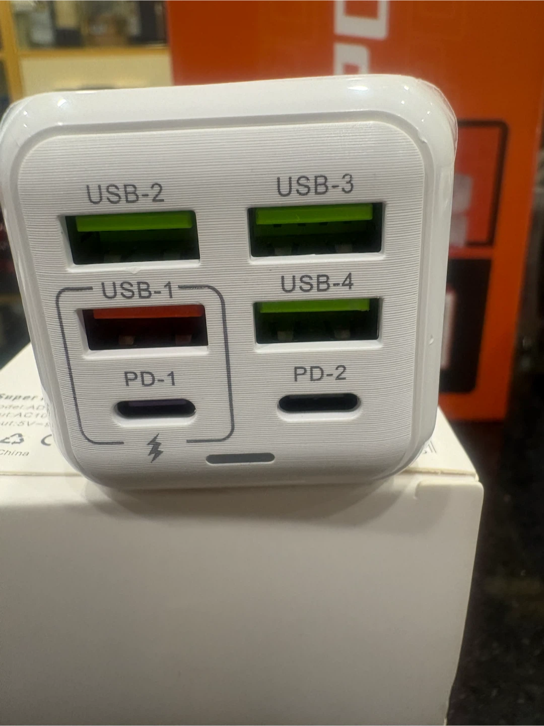 YUFFINO 150W Super Fast Charger - photo 2