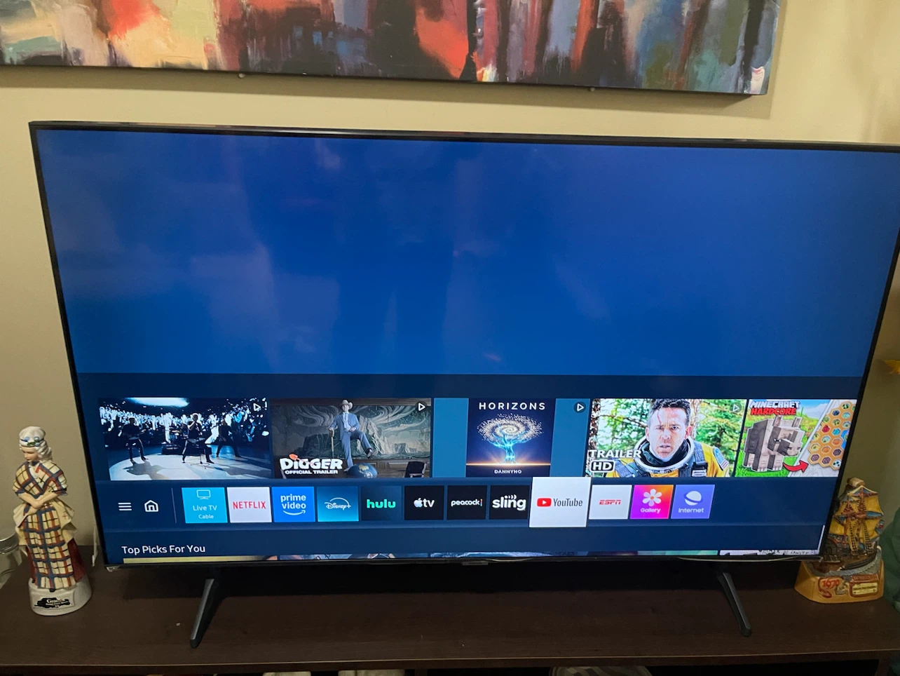 Samsung Crystal UHD 7 Series TU7000 TV 55 inch