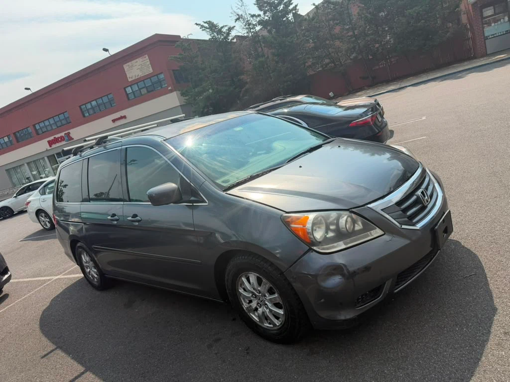 2010 Honda Odyssey - photo 4