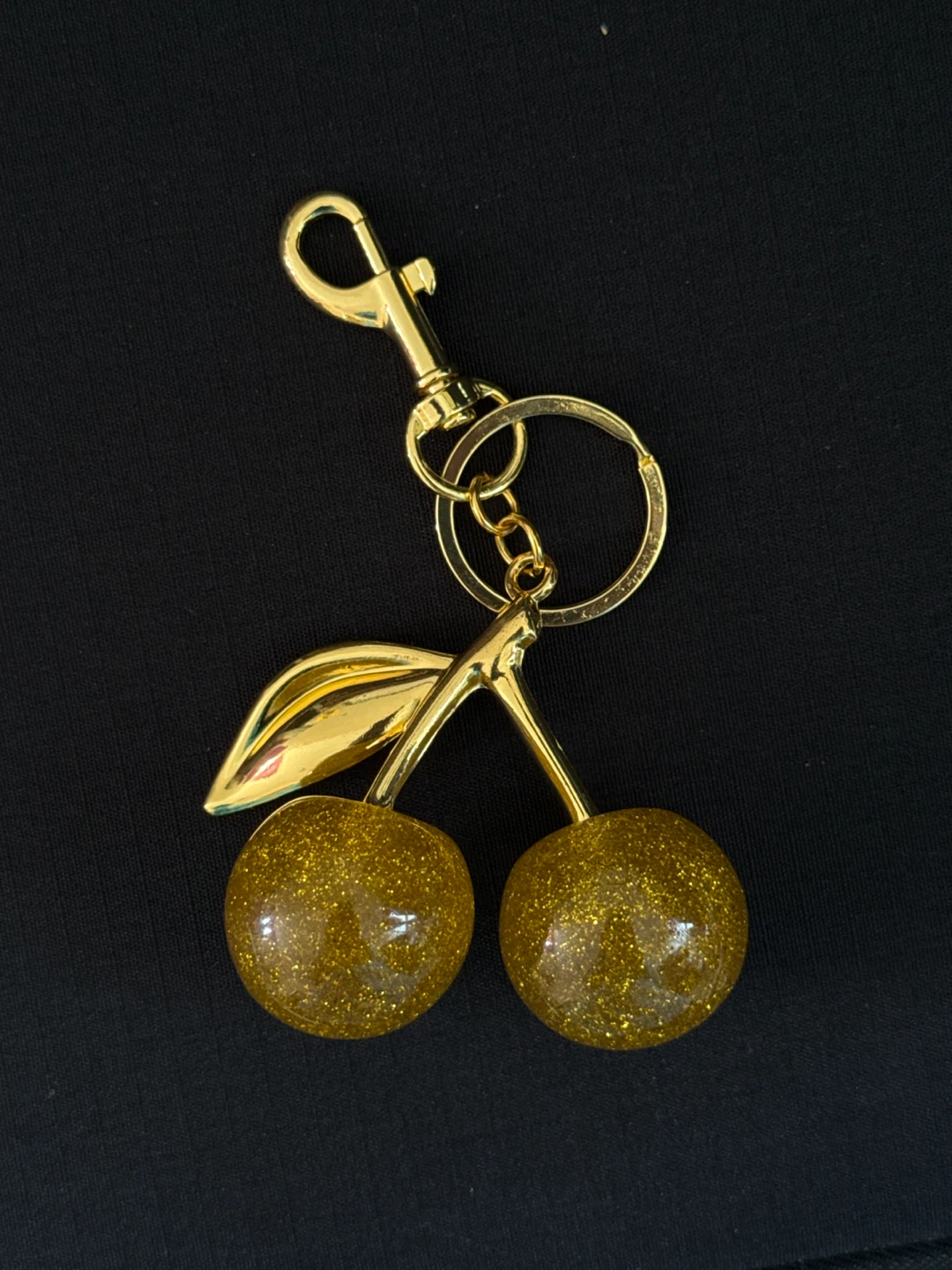 ‼️NEED GONE‼️ Gold Glitter Cherry Keychain