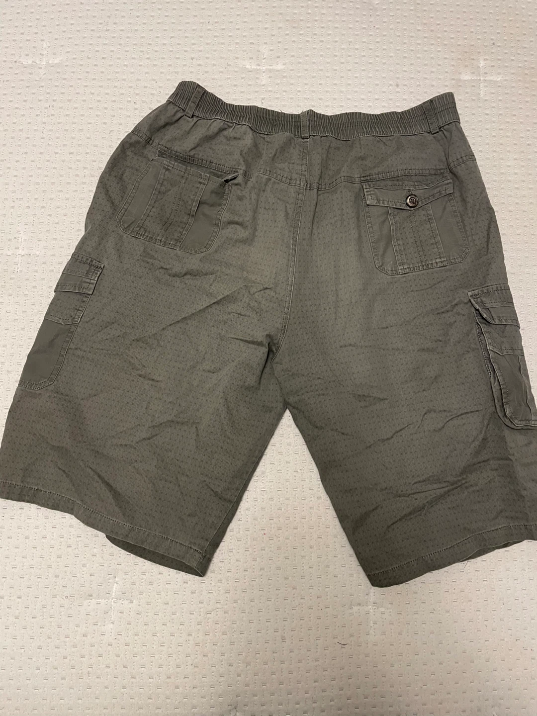 Men's Cargo Shorts - photo 3