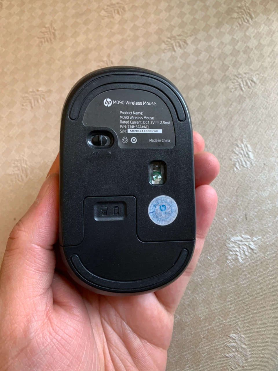 HP Wireless Mouse with its usb receiver - photo 2