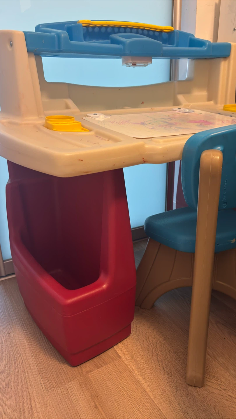 Step2 Kids Art Desk and Easel with Chair - photo 3