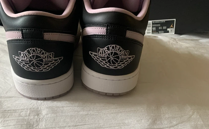 Jordan 1 lows - photo 4