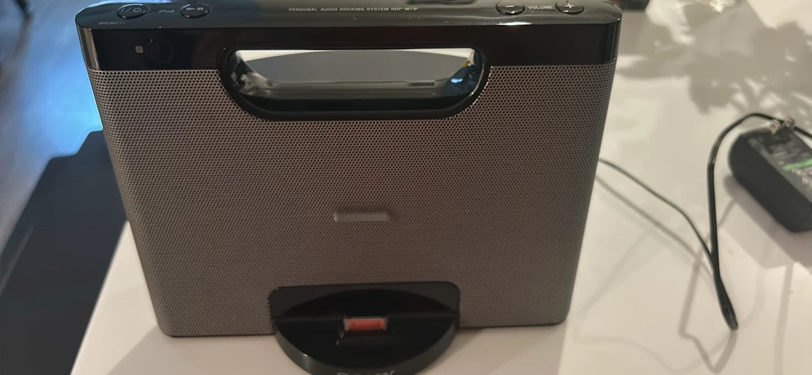 Sony Personal Audio Docking System - photo 2