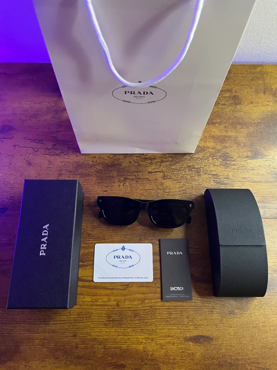 Prada Sunglasses Black PRC09