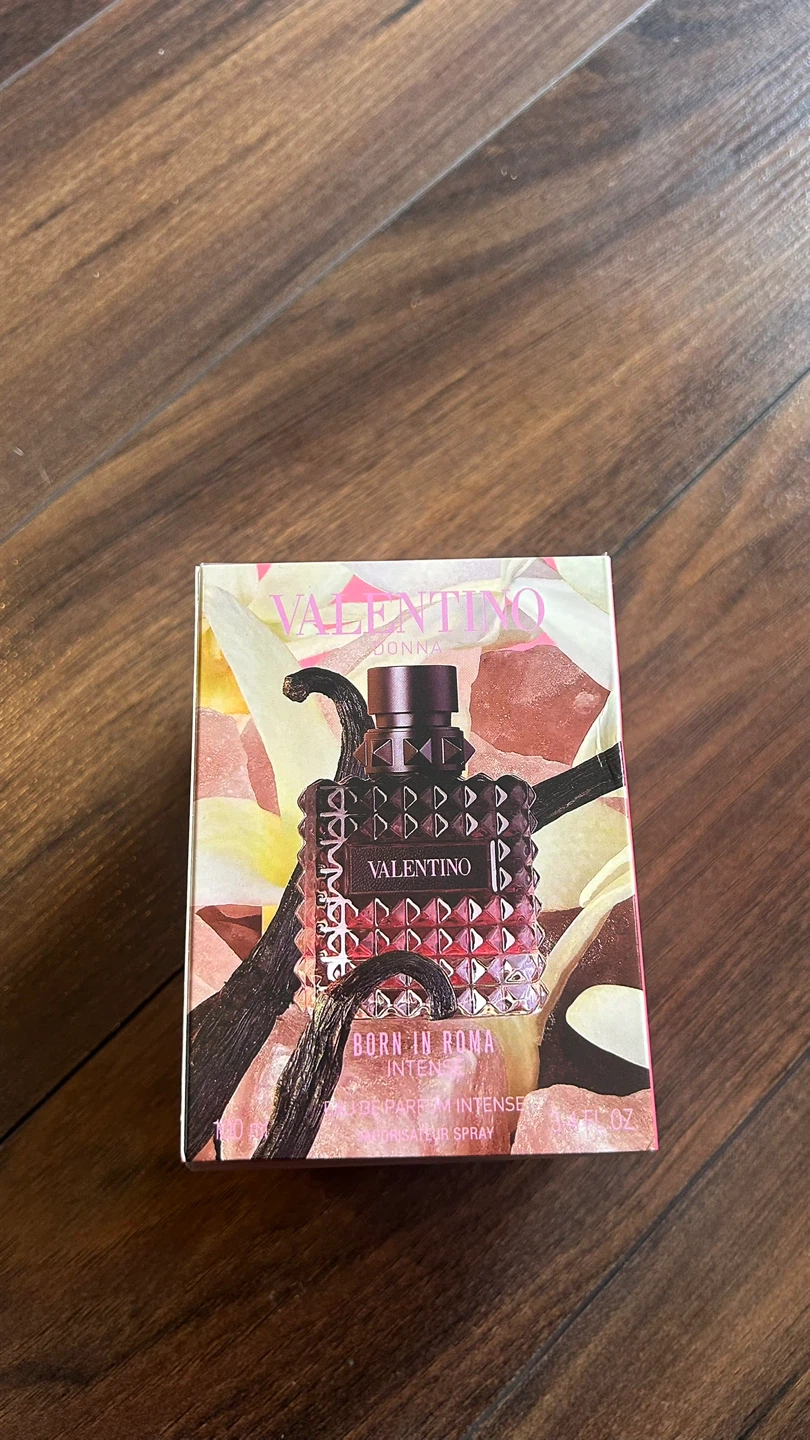 Valentino Donna Born in Roma Intense Eau de Parfum Spray