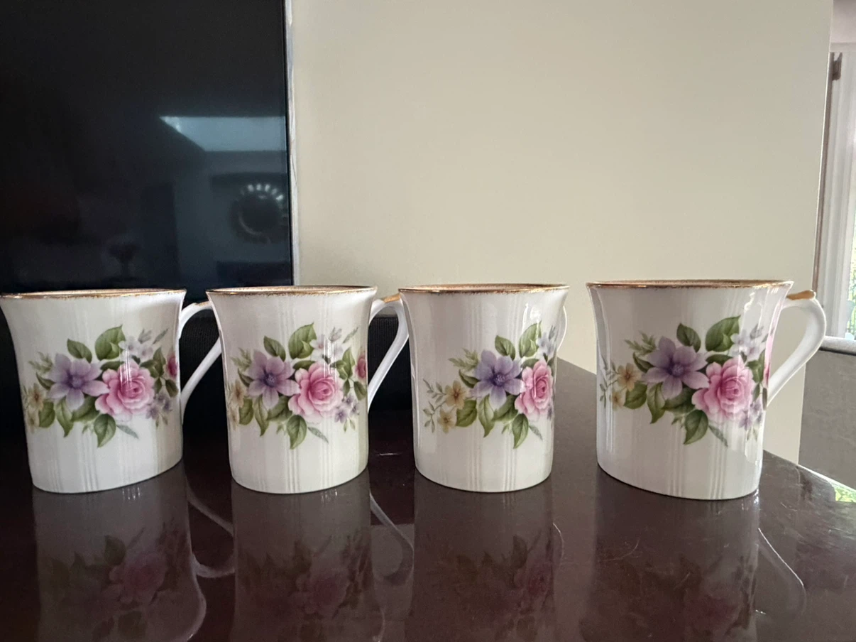 Set of 4 Royal Heritage Bone China Mugs