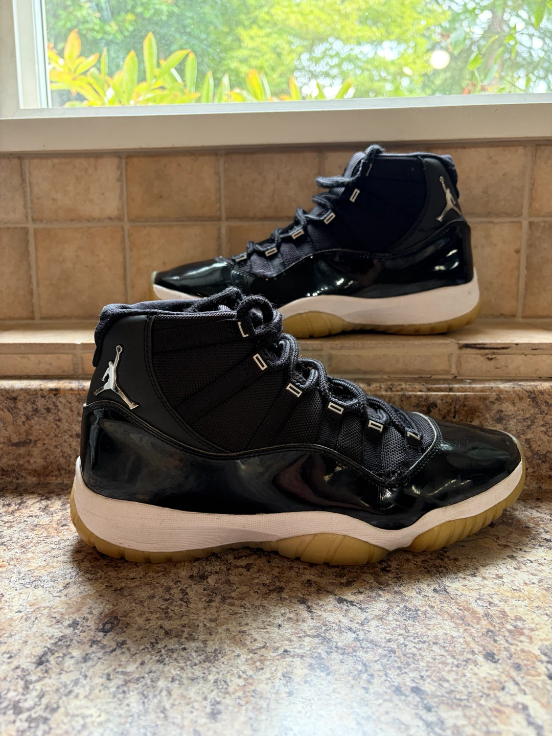 Air Jordan 11 Retro Black "Concord" Sneakers