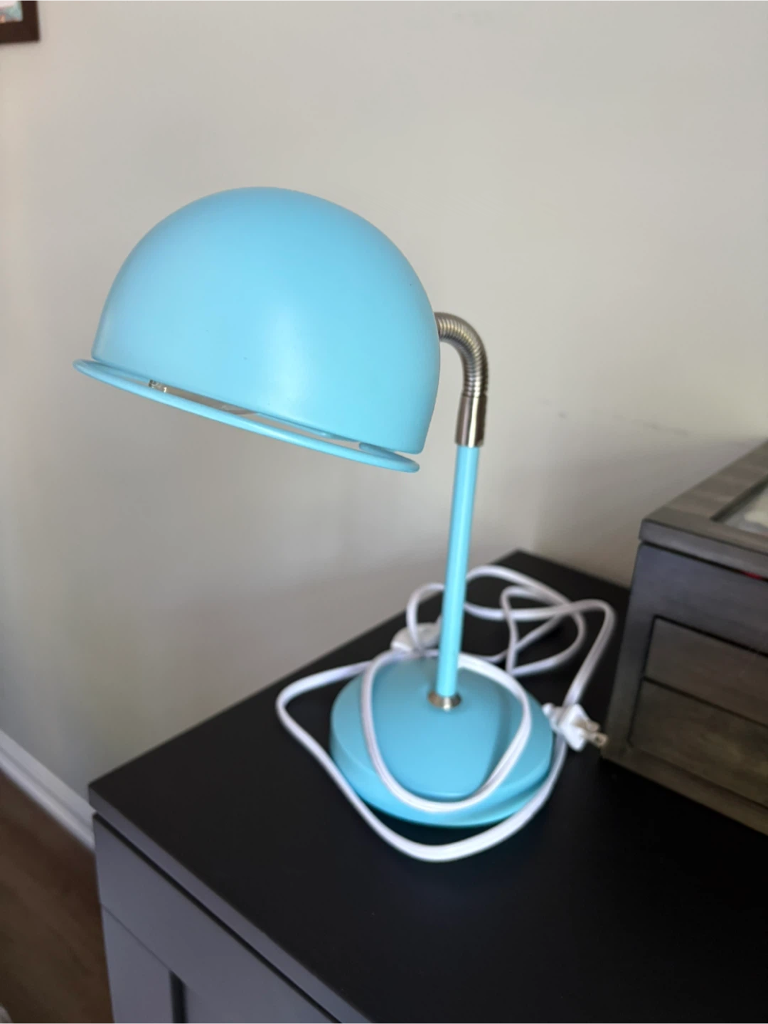 Teal Desk Lamp with Adjustable Neck