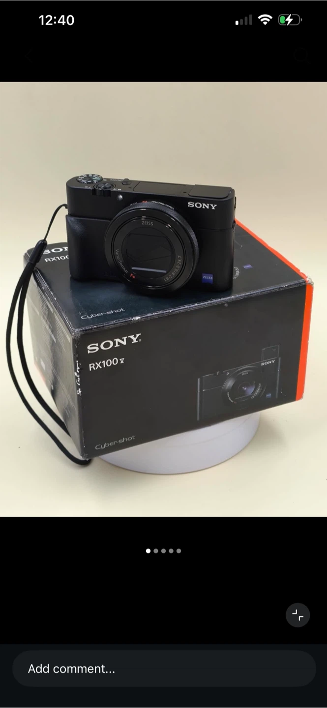 Sony RX100 VII Digital Camera