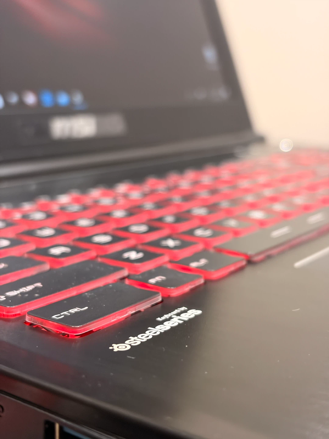 MSI Gaming Laptop Apache Pro GE62 — i7 / 16GB / GTX970 - photo 4