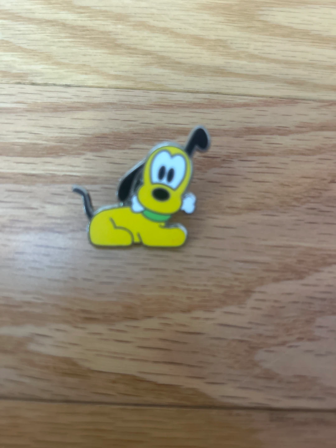 Disney Enamel Pin Set of 4 - photo 4