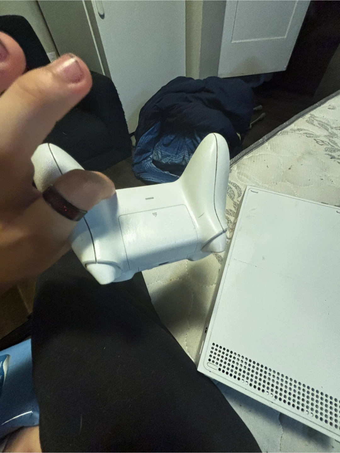 White Xbox Series S Console with Controller - photo 2