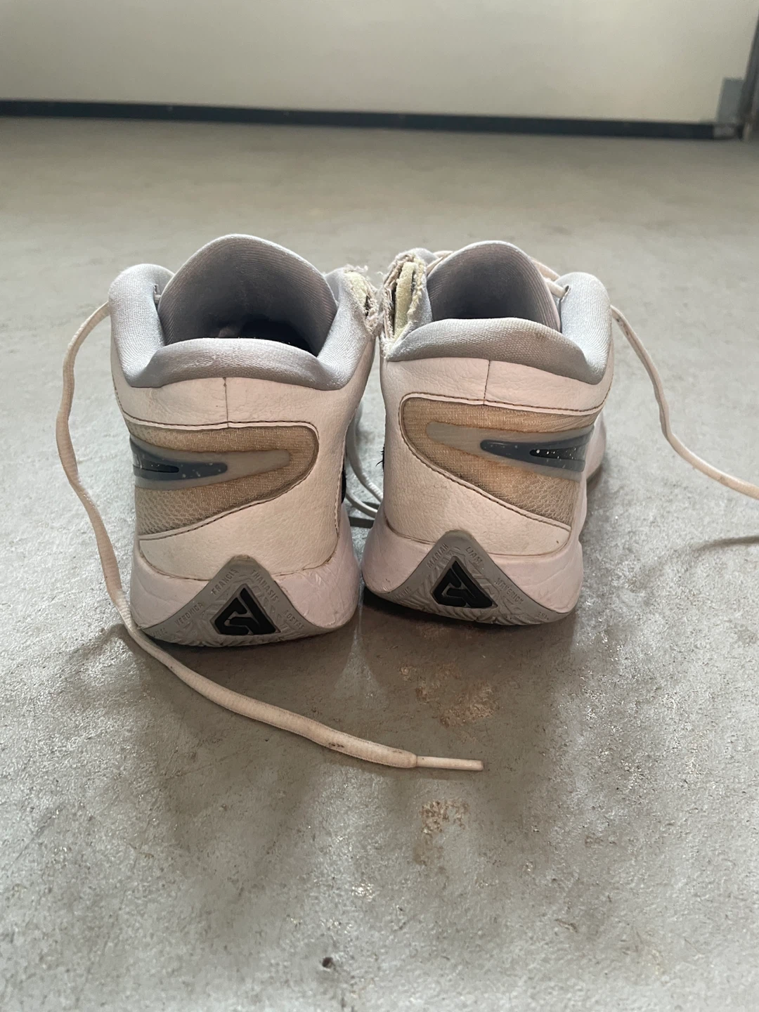 Nike Giannis Immortality Basketball Shoes - photo 2