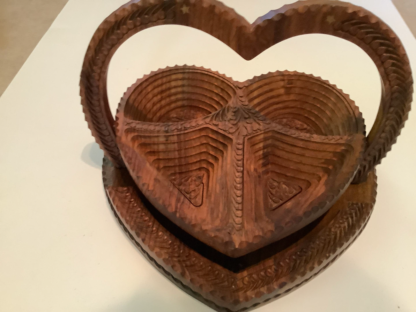 Intricate Hand Crafted Collapsible Basket from Afghanistan 🐞