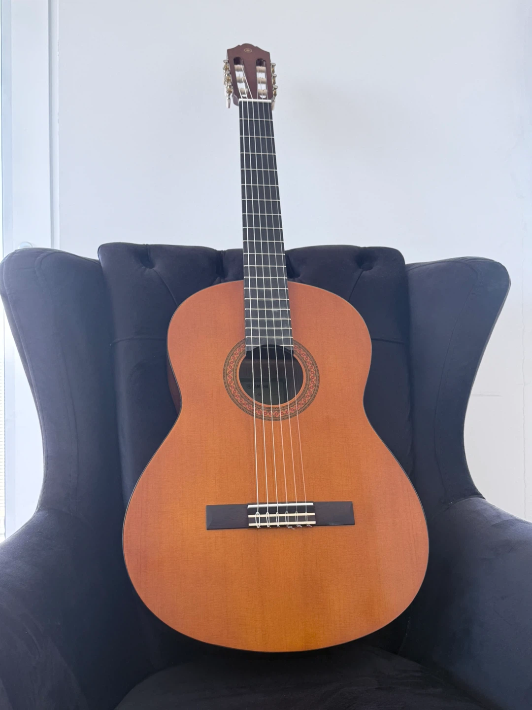 Brand New Yamaha Classical Guitar c40 - photo 2