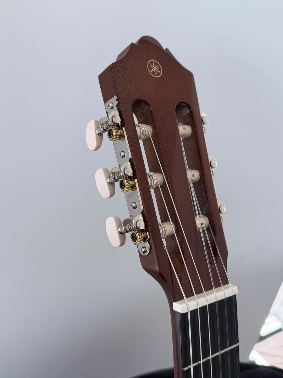 Brand New Yamaha Classical Guitar c40 - photo 3
