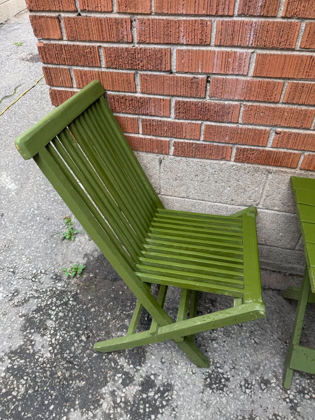 Green Folding Patio Chair and Table Set