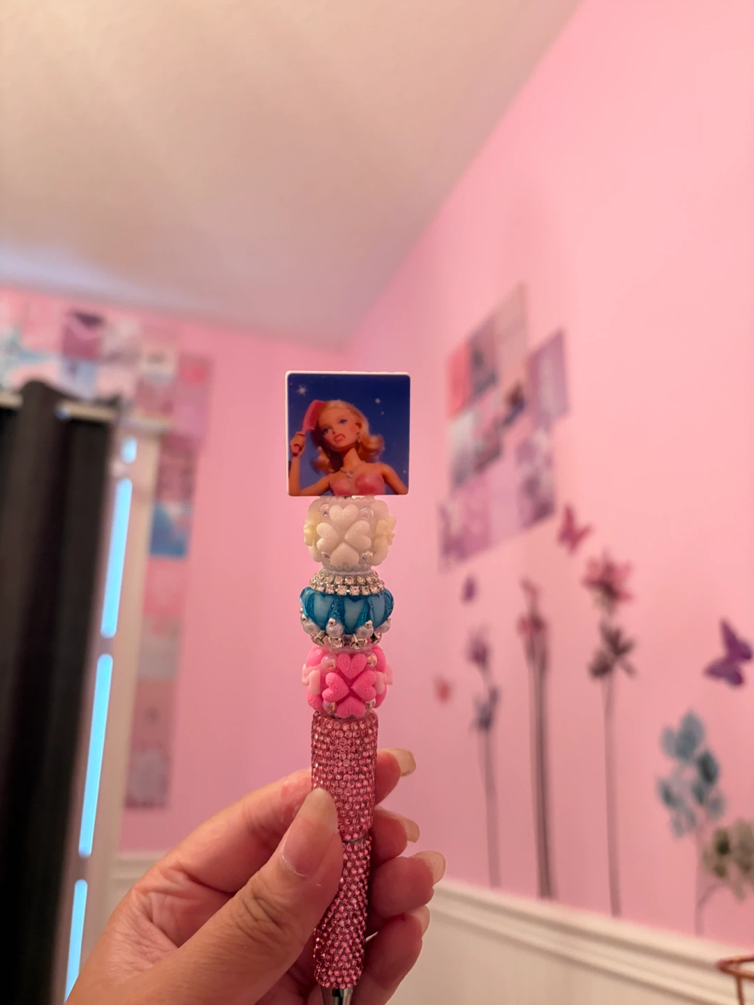 Funny trendy Barbie Themed Pen - photo 2