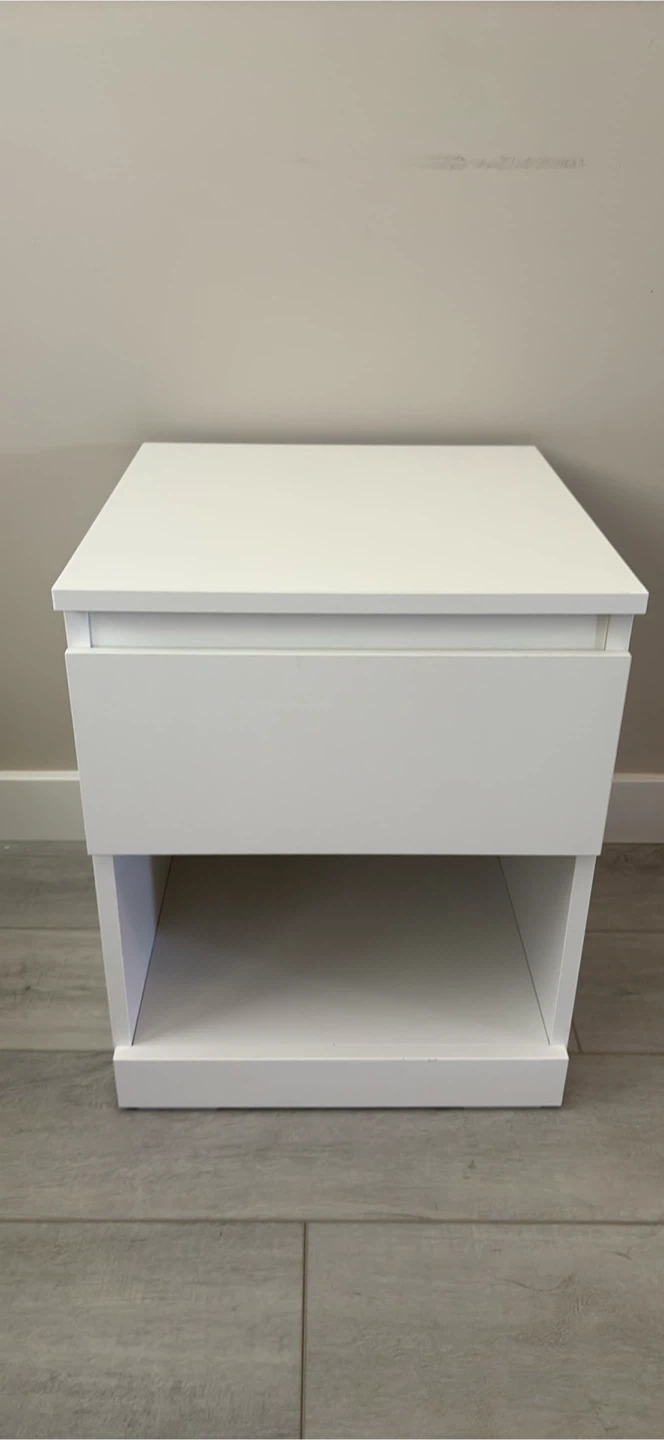 White Nightstand with Drawer and Shelf