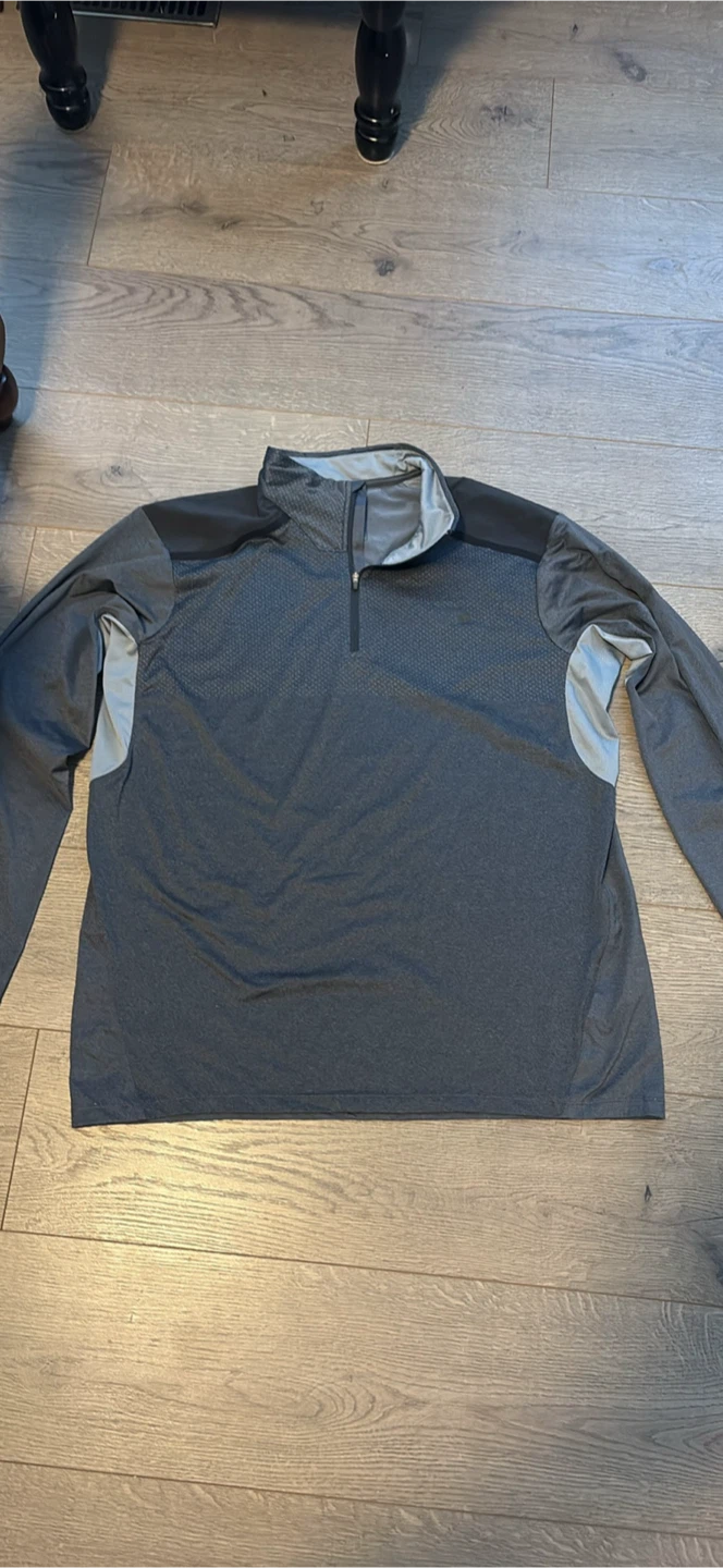 Gray Athletic Half-Zip Performance Pullover – Moisture-Wicking