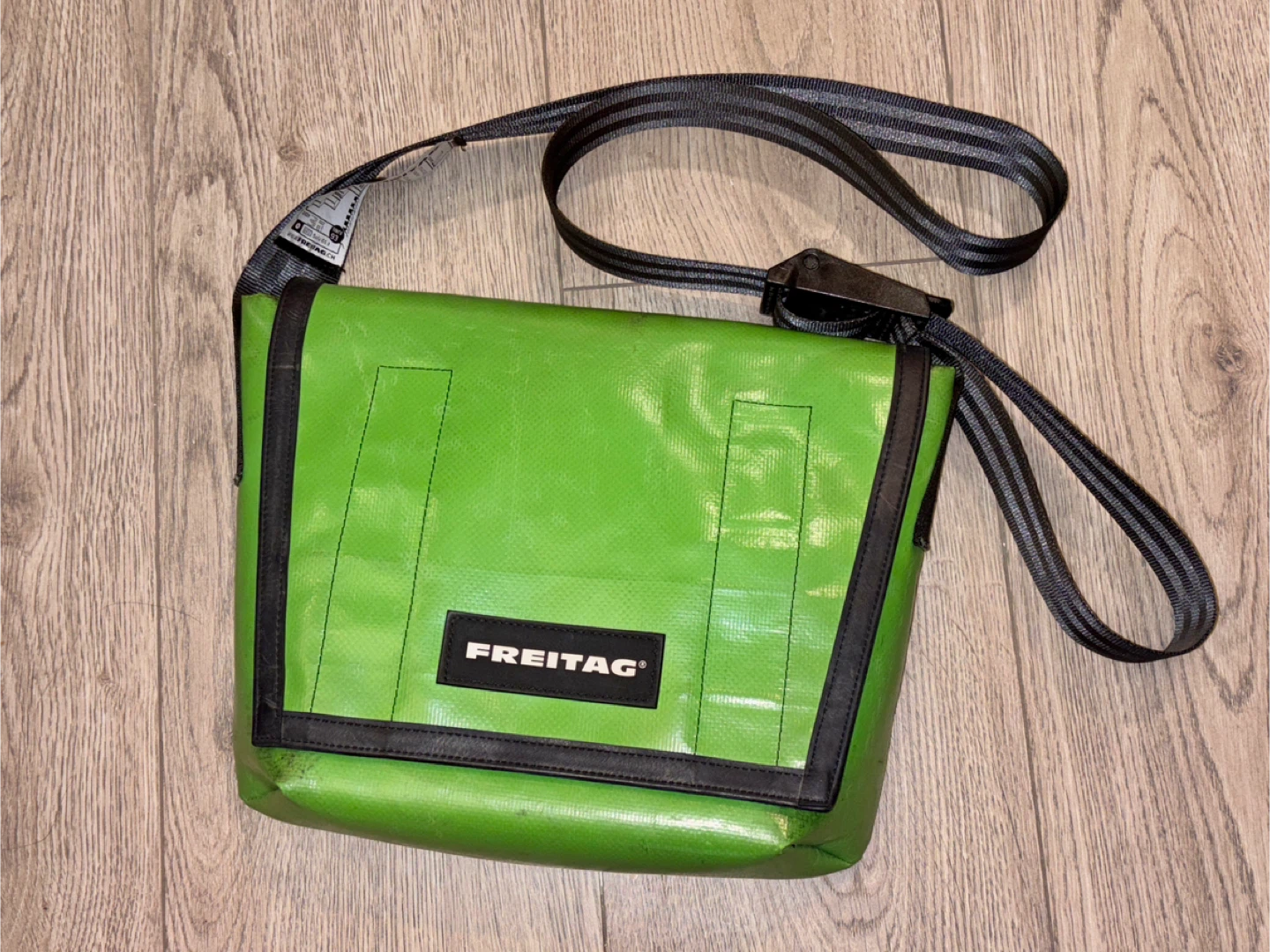 freitag lassie messenger bag
