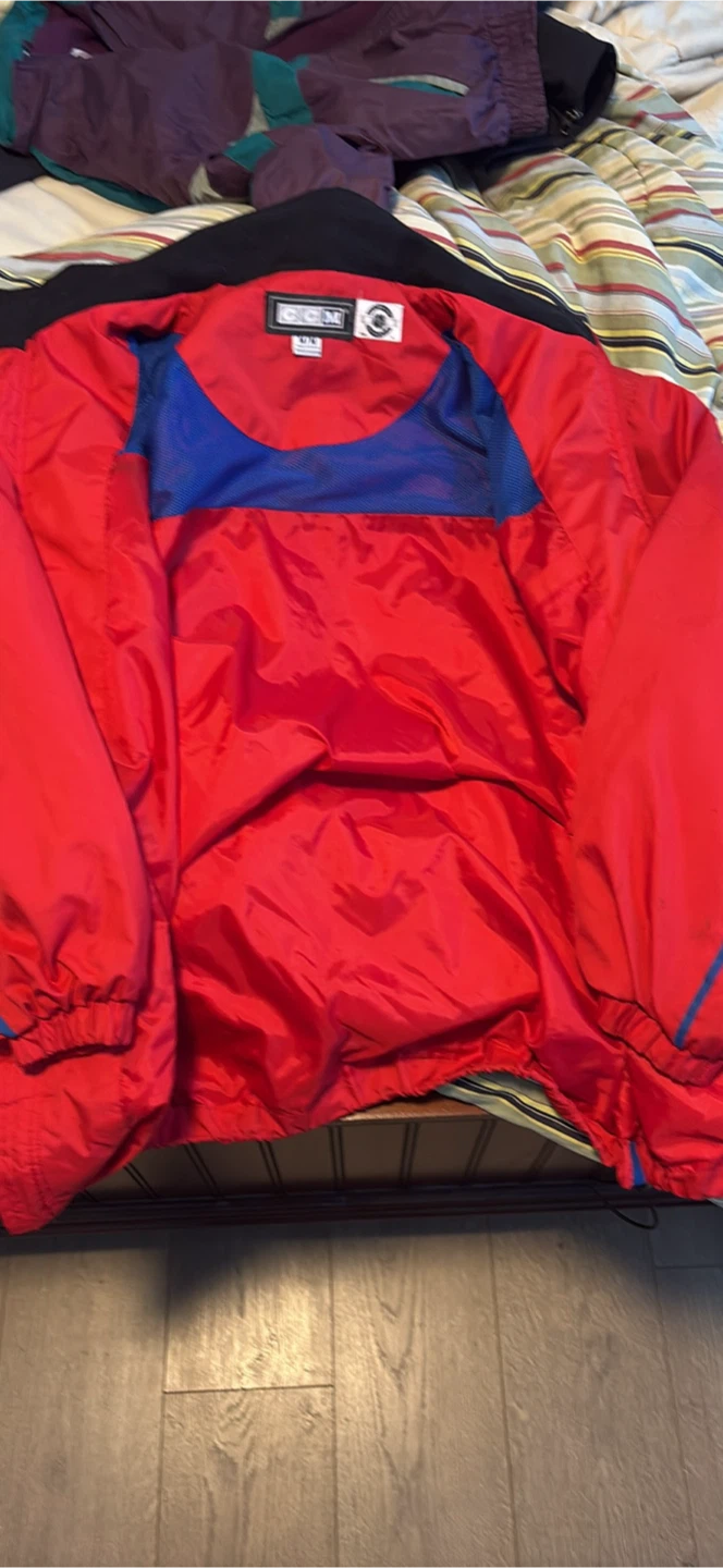 Vintage Montreal Canadiens NHL Full-Zip Red Windbreaker Jacket - photo 3