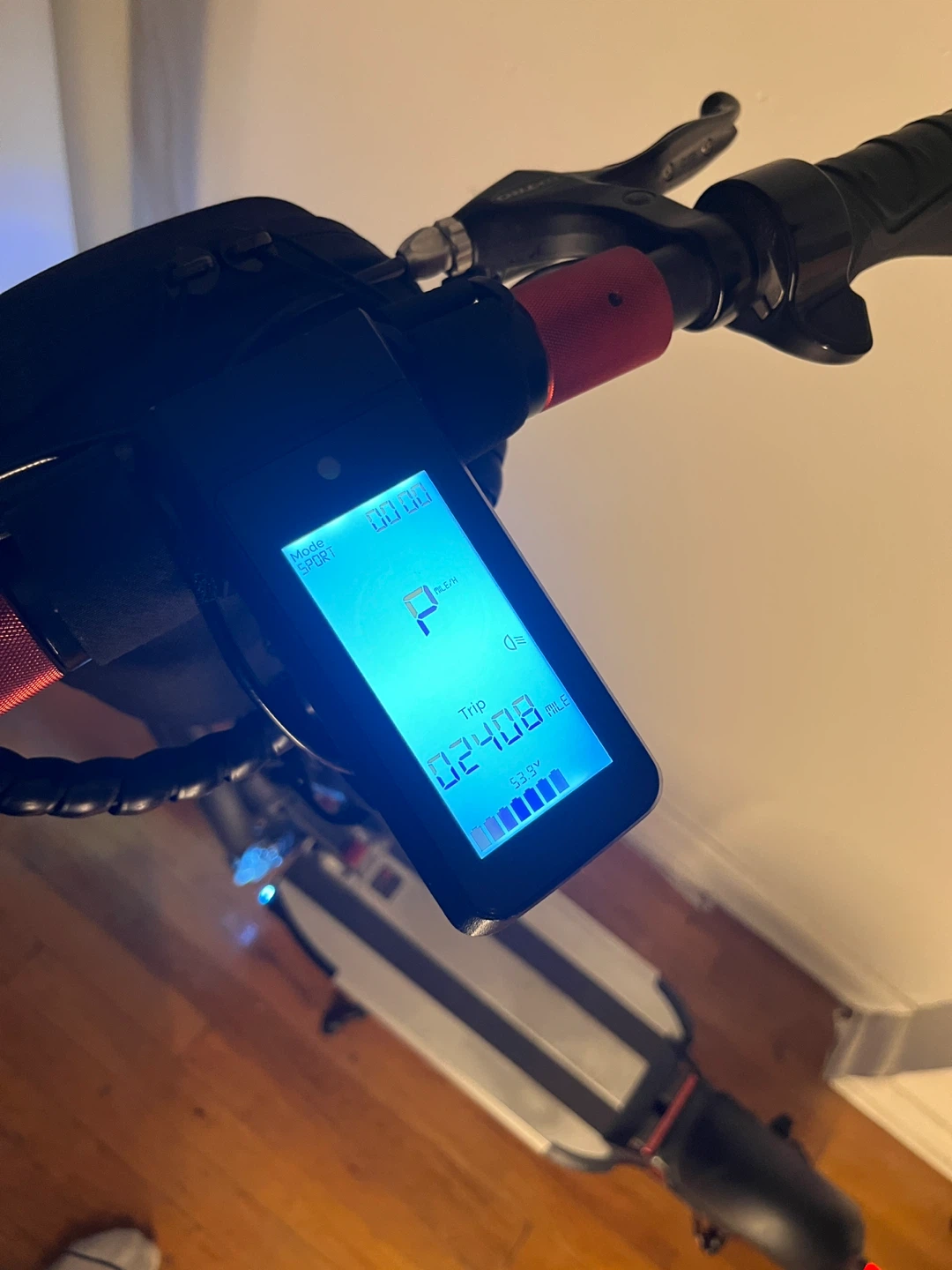 Two Inokim Quick 4 Electric Scooters — One Fully Working - photo 2
