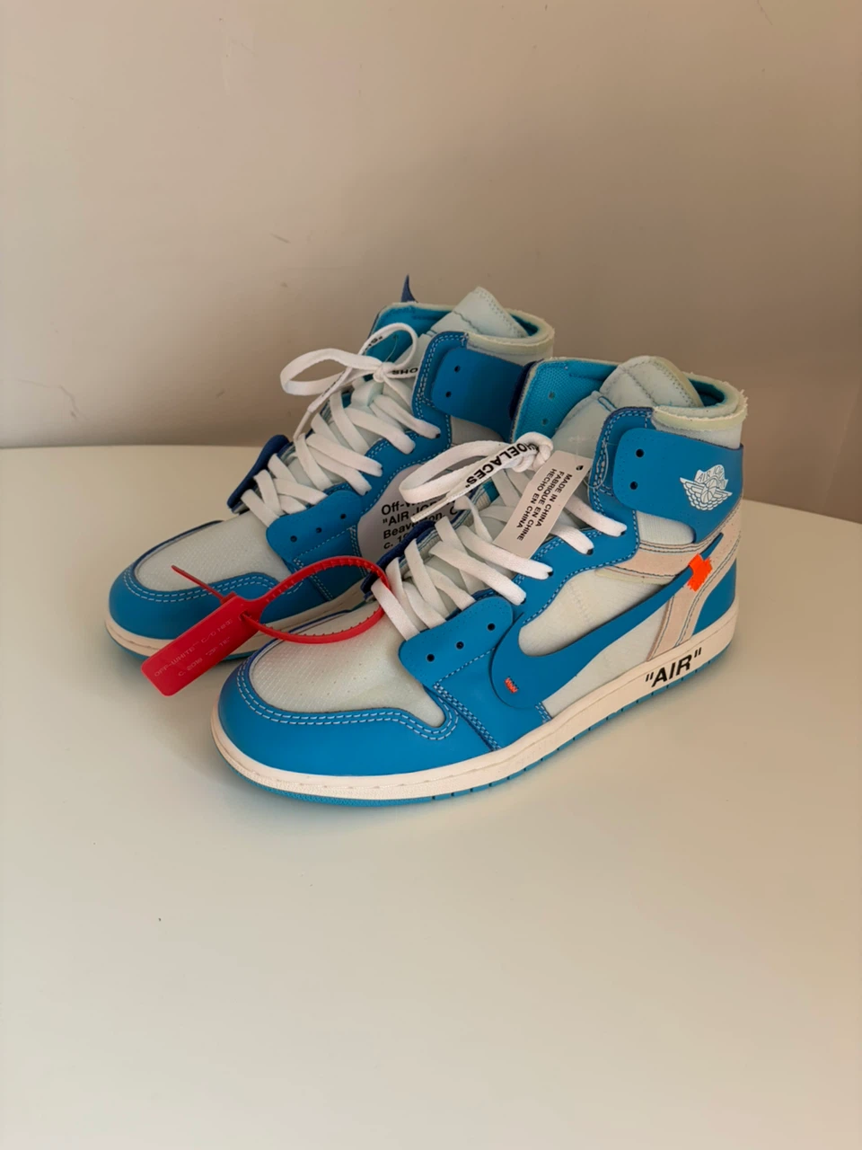 Off-White x Air Jordan 1 UNC Sneakers - photo 2