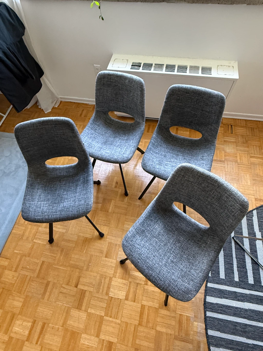 Dining chairs - photo 3