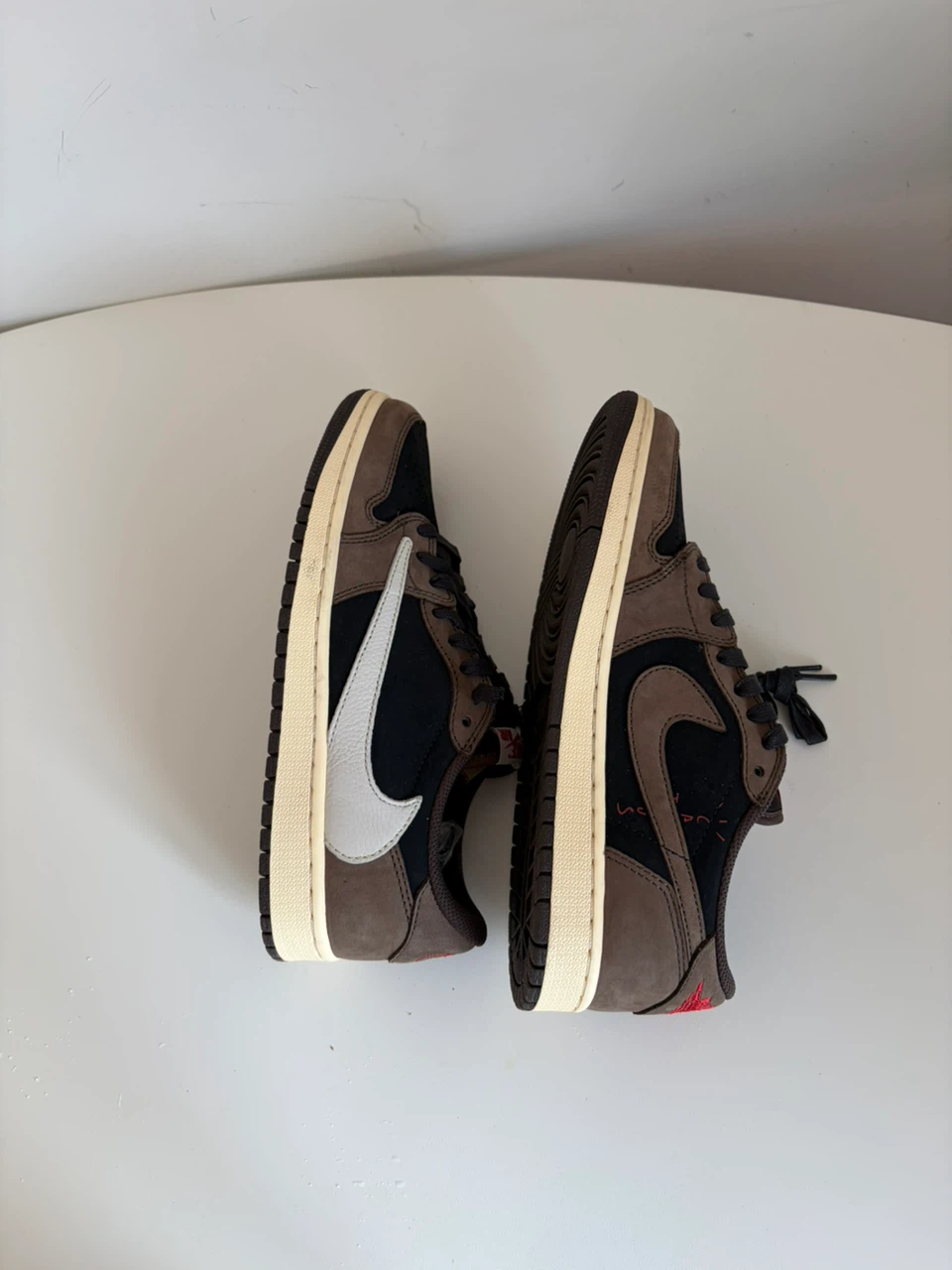 Nike Air Jordan 1 Low x Travis Scott - photo 3