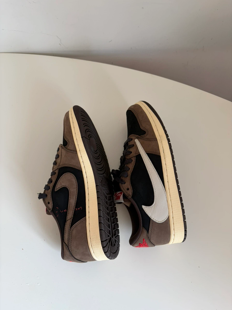 Nike Air Jordan 1 Low x Travis Scott - photo 4