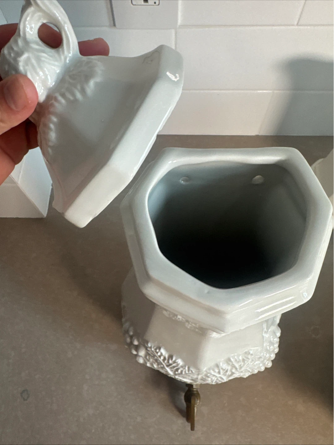 White Ceramic Beverage Dispenser with Grapevine Design - photo 3