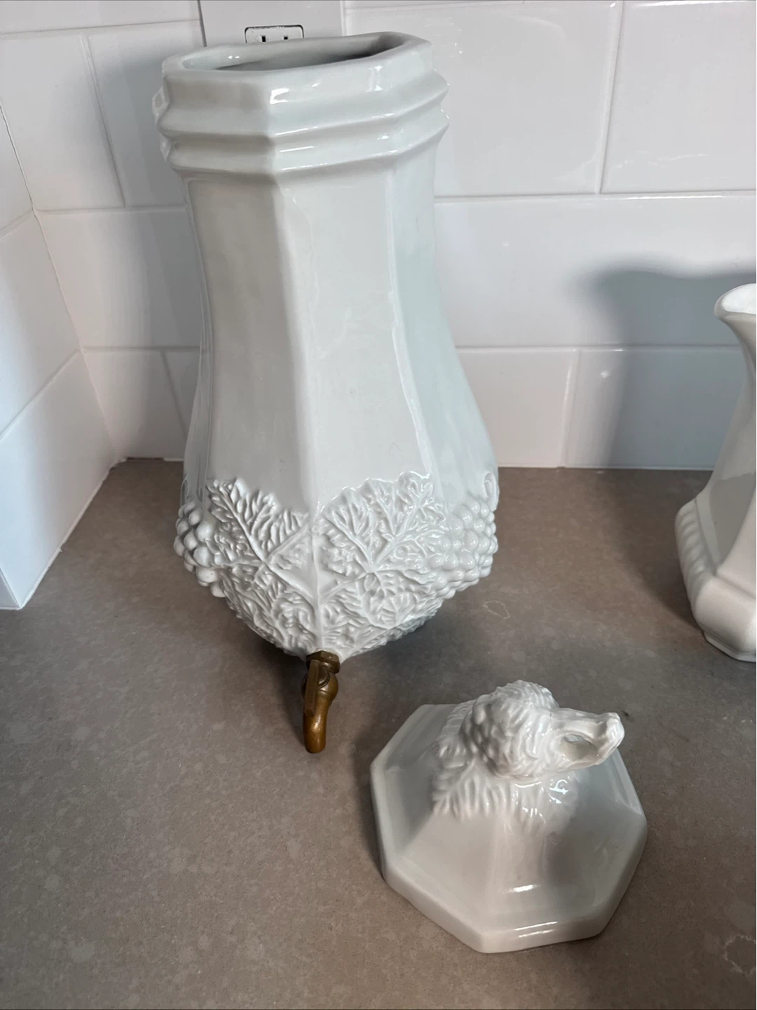 White Ceramic Beverage Dispenser with Grapevine Design - photo 2