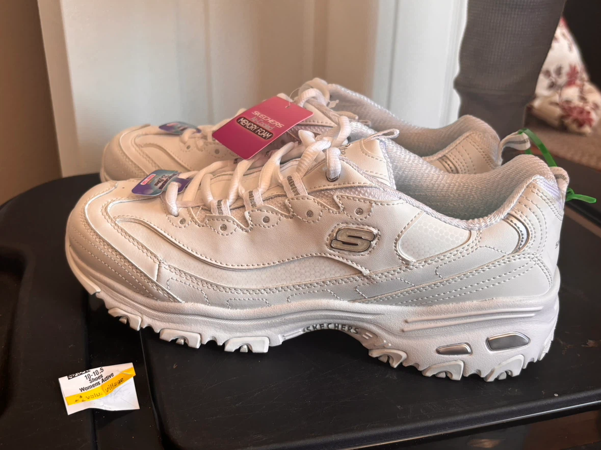 Skechers D'Lites Women's Memory Foam White Sneakers - photo 4