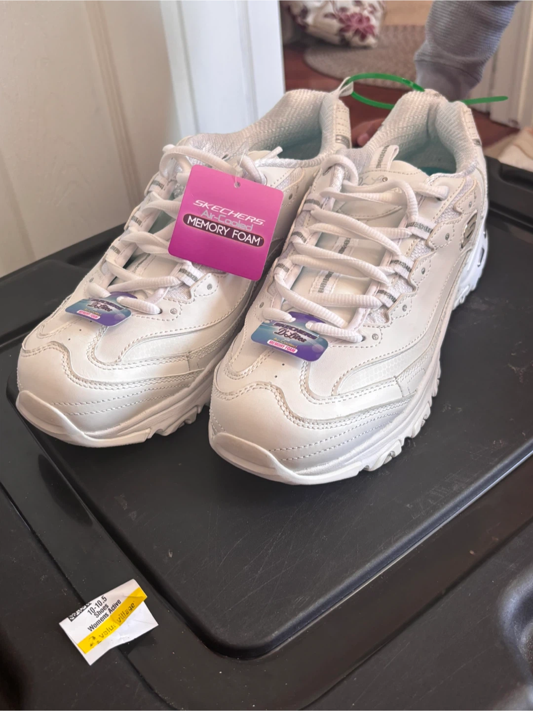 Skechers D'Lites Women's Memory Foam White Sneakers - photo 5