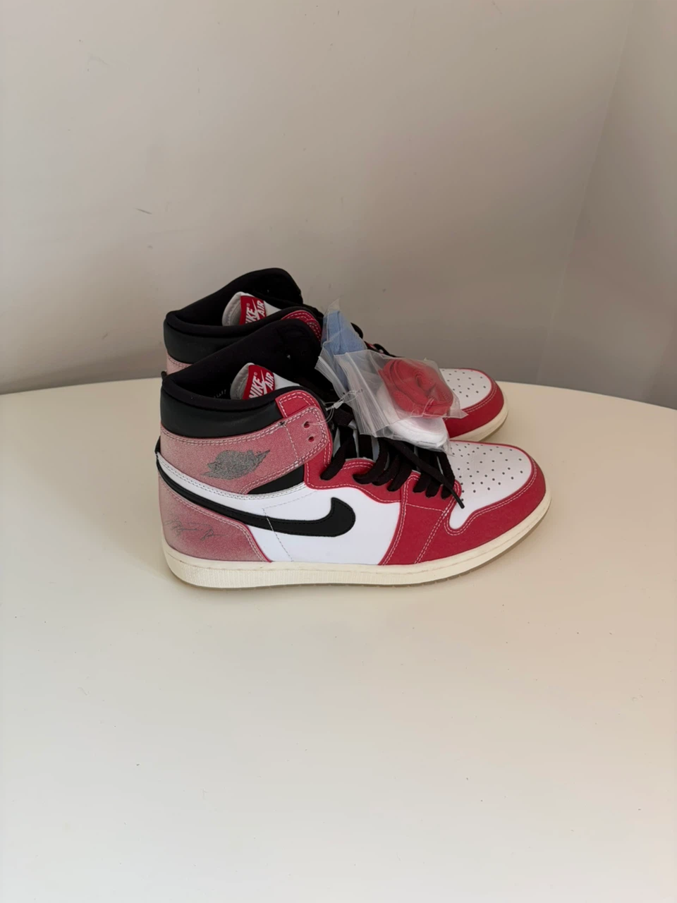 Air Jordan 1 High OG "Washed Pink" Sneakers - photo 3