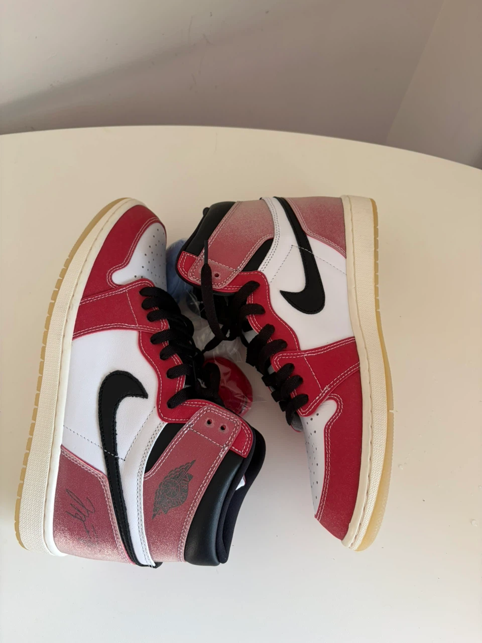 Air Jordan 1 High OG "Washed Pink" Sneakers - photo 4