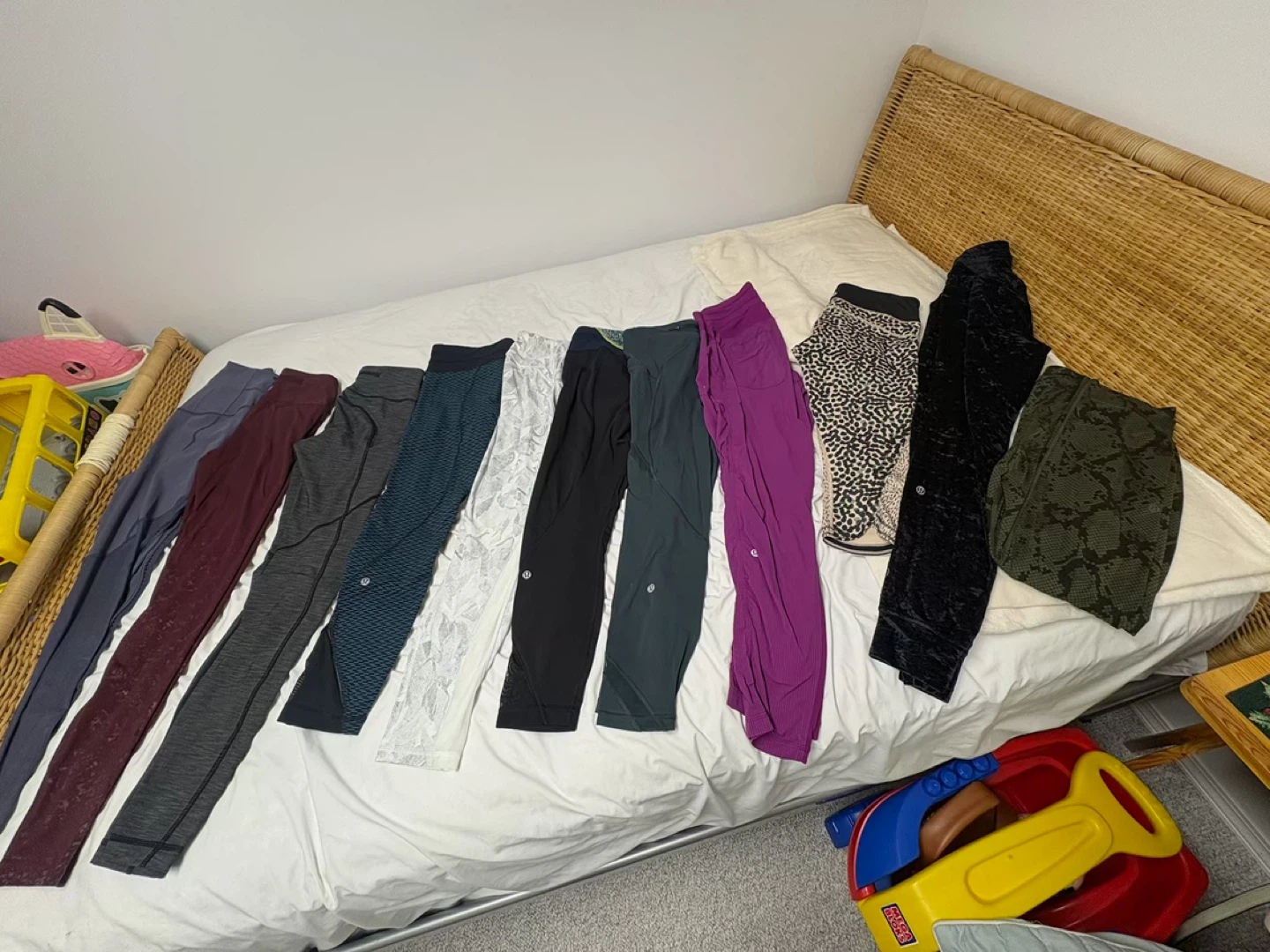 Lululemon Leggings Bundle - photo 2