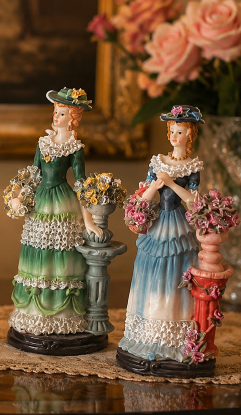 Set of 5 Elegant Vintage Lady Figurines. Each - photo 3
