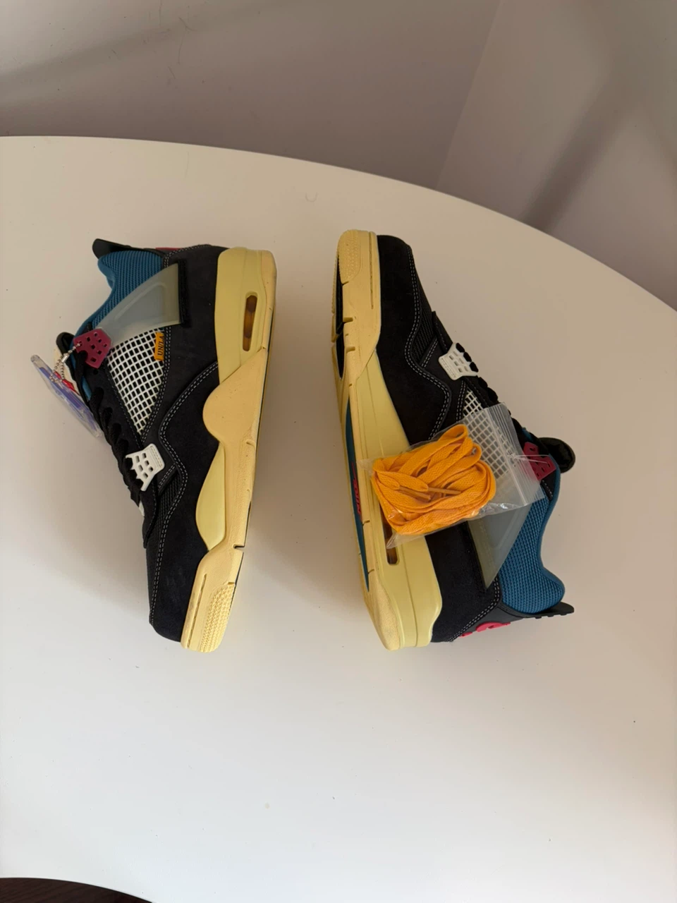 Jordan 4 "Off-White" sneakers - photo 5