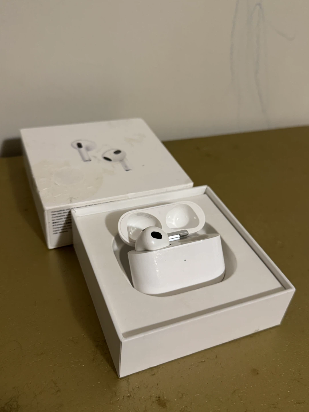 AirPods 3 - photo 2