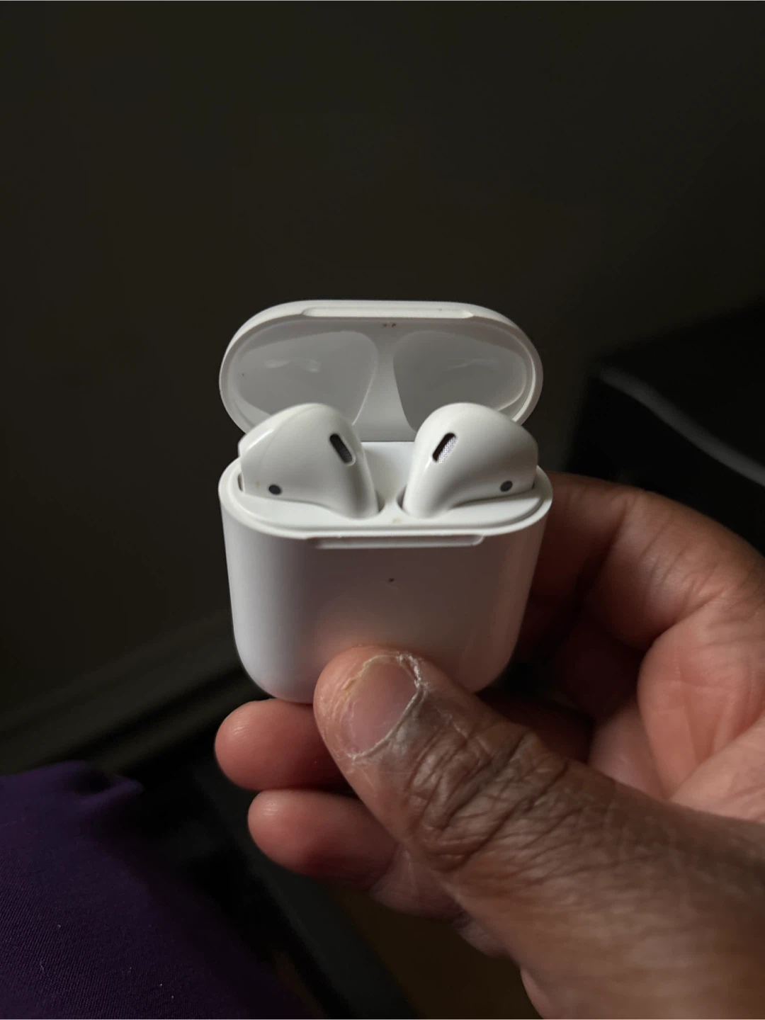 Apple AirPods 2nd Generation