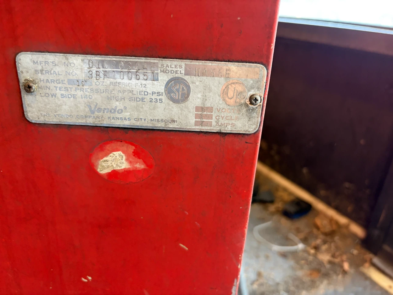 Vintage Vendo Coca-Cola Soda Machine HA56E - photo 4
