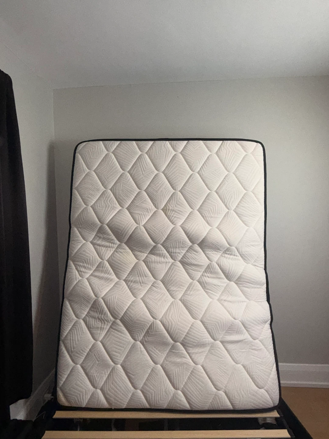 Queen Size Mattress - photo 2