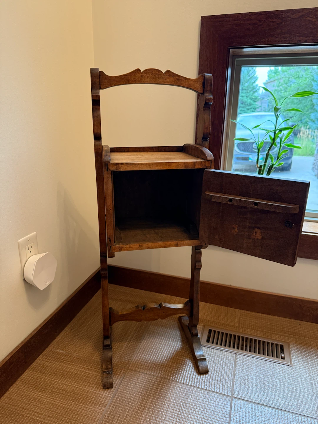 Antique Wooden Gentleman’s Valet Stand with Storage Cabinet - photo 3