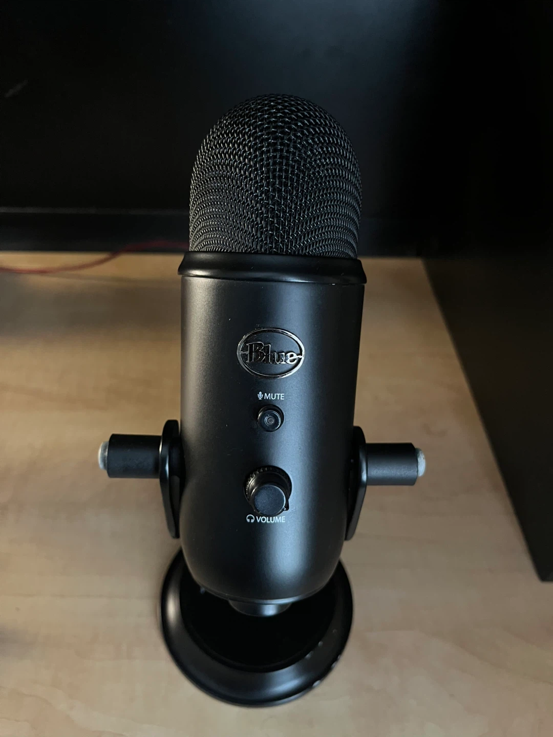 Blue Yeti USB Microphone - Blackout Edition - photo 2