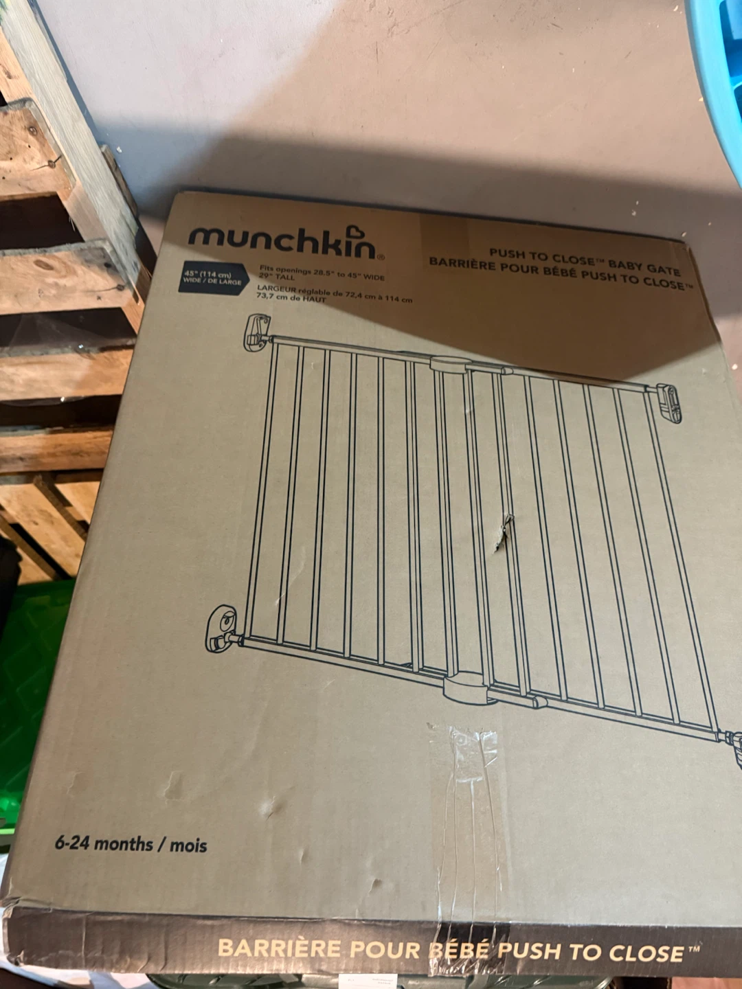 Munchkin Push to Close Baby Gate